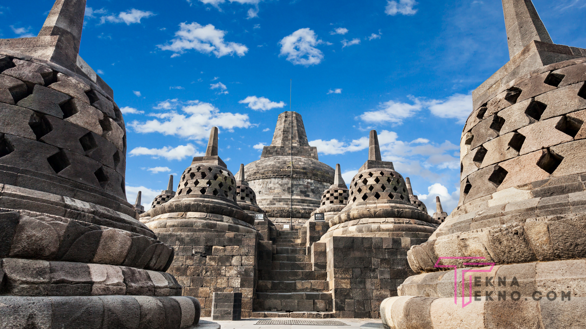 8 Fakta Menarik Kenaikan Harga Tiket Candi Borobudur